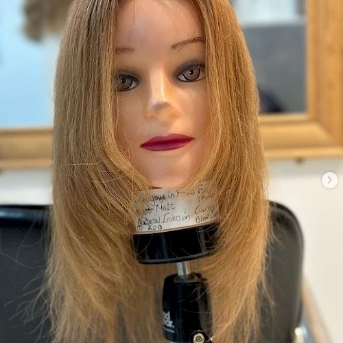 Level 2 Hairdressing - Student work - ✂️One Length Cut