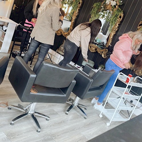 Training in Limavady, Belfast by Linda Leighton Training Academy